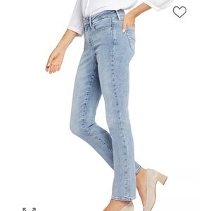 🩵 NYDJ Women's Sherri Slim Leg Jeans Size 8 in Hayley / Soft Blue EUC!!!